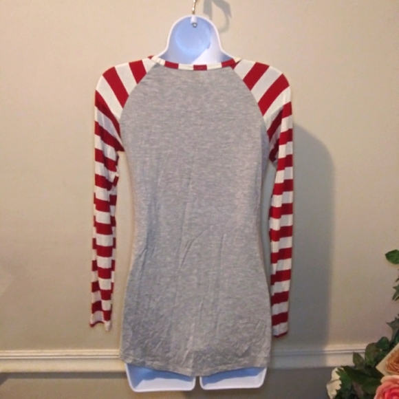 Color Bear Gray "Merry & Bright" Christmas Tree, Candy Cane Sleeve Baseball Tee - Picture 4 of 7